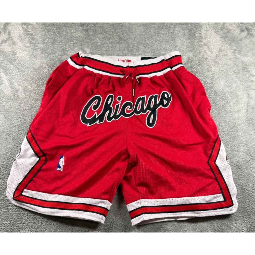 Chicago Bulls Shorts Mens S Just Don 1997-98 NBA Red Mesh Made USA
